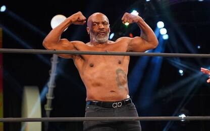 Mike Tyson torna sul ring, venerdì LIVE su Sky