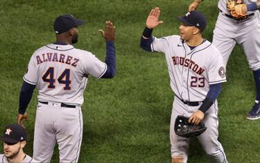 Mlb, Atlanta e Houston più vicine a World Series