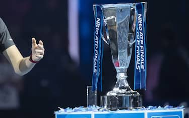 LONDON, ENGLAND - NOVEMBER 18:   Alexander Zverev of Germany celebrates victory with the trophy following the singles final against Novak Djokovic of Serbia during Day Eight of the Nitto ATP Finals at The O2 Arena on November 18, 2018 in London, England.  (Photo by Fred Lee/Getty Images)