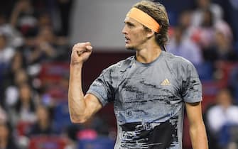 SHANGHAI, CHINA - OCTOBER 12:  Alexander Zverev of Germany reacts against Matteo Berrettini of Italy during the Men's Singles Semifinal of 2019 Rolex Shanghai Masters at Qi Zhong Tennis Centre on October 12, 2019 in Shanghai, China.  (Photo by Zhe Ji/Getty Images)