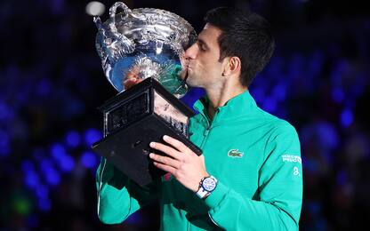 Djokovic, 8^ meraviglia: trionfo agli Aus Open
