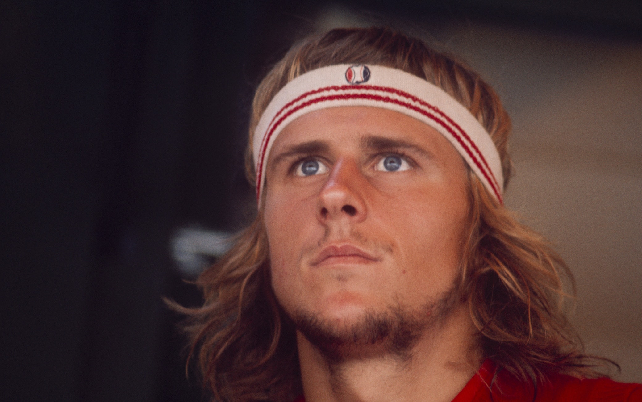 Bjorn Borg all'inizio della sua carriera con la mitica fascetta bjorn borg