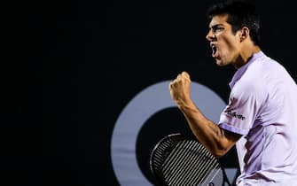 RIO DE JANEIRO, BRAZIL - FEBRUARY 23: Cristian Garin of Chile celebrates the victory after the men's singles final match of the ATP Rio Open 2020 at Jockey Club Brasileiro on February 23, 2020 in Rio de Janeiro, Brazil. (Photo by Buda Mendes/Getty Images)