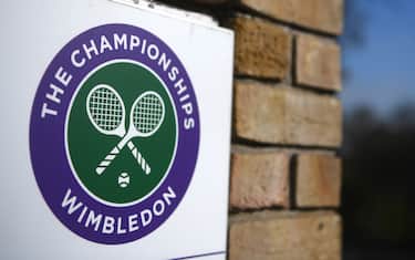LONDON, ENGLAND - APRIL 01: A detailed view of A Wimbledon Logo at The All England Tennis and Croquet Club, best known as the venue for the Wimbledon Tennis Championships, on April 01, 2020 in London, England. The Coronavirus (COVID-19) pandemic has spread to many countries across the world, claiming over 40,000 lives and infecting hundreds of thousands more. (Photo by Alex Davidson/Getty Images)