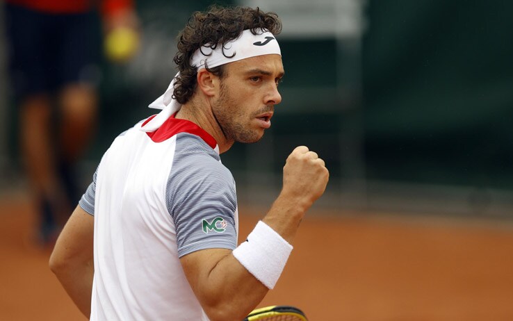 FRANCE TENNIS FRENCH OPEN 2020 GRAND SLAM epa08701059 Marco Cecchinato of Italy reacts as he plays Alex de Minaur of Australia during their menâ s first round match during the French Open tennis tournament at Roland Garros in Paris, France, 27 September 2020. EPA/IAN LANGSDON