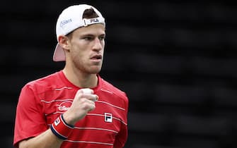 epa08798113 Diego Schwartzman of Argentina reacts during his second round match against Richard Gasquet of France at the Rolex Paris Masters tennis tournament in Paris, France, 04 November 2020.  EPA/YOAN VALAT