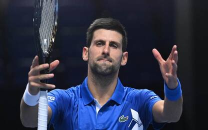 Djokovic elimina Zverev e vola in semifinale
