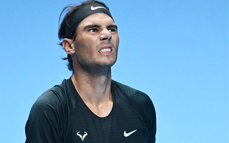 epa08825505 Rafael Nadal of Spain reacts during his group stage match against Dominic Thiem of Austria at the ATP Finals in London, Great Britain, on November 17, 2020. EPA / ANDY RAIN