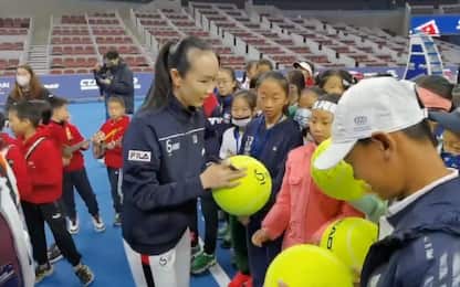 Peng Shuai, nuovi video a un torneo giovanile