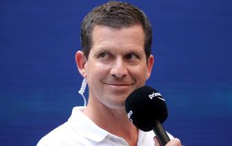 NEW YORK, NEW YORK - SEPTEMBER 06: British retired professional tennis player Tim Henman is seen following the Women s Singles round of 16 match between Emma Raducanu of the United Kingdom and Shelby Rogers of the United States on Day Eight of the 2021 US Open at the USTA Billie Jean King National Tennis Center on September 06, 2021 in the Flushing neighborhood of the Queens borough of New York City. (Photo by Matthew Stockman/Getty Images)