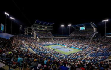 CINCINNATI, OH - AUGUST 17: A general view of center court during a match between Roger Federer (SUI) and Stan Wawrinka (SUI)  during the Western & Southern Open at the Lindner Family Tennis Center in Mason, Ohio on August 17, 2018. (Photo by Adam Lacy/Icon Sportswire via Getty Images)