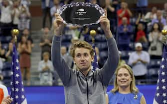 Casper Ruud holds the Finalsit trophy after competing in his Men's Singles Match in the 2022 US Open at the Billie Jean King Tennis Center in Flushing Meadows Corona Park in Flushing NY on September 11, 2022.  (Photo by Andrew Schwartz)