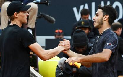 Sinner out agli ottavi: Cerundolo vince in 3 set