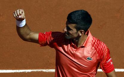 Djokovic in semifinale: Khachanov battuto in 4 set
