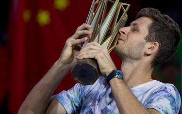 Hurkacz trionfa a Shanghai: Rublev ko in tre set