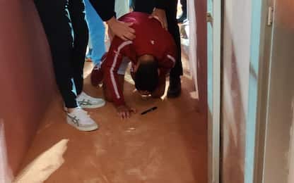 Djokovic colpito da una borraccia dopo il match