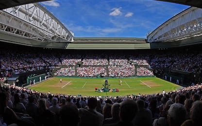 Russi e bielorussi potranno giocare Wimbledon 2023