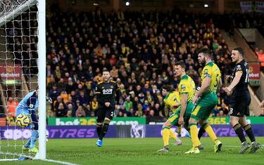 Norwich City-Wolves 1-2