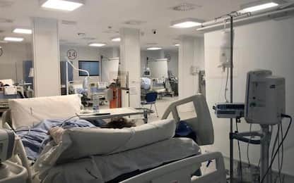 Ospedale Covid in Fiera Bari, notificata proroga indagini