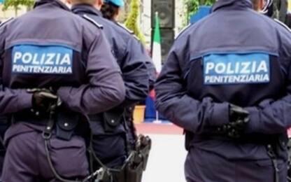 Cellulari e droga in carcere a Bologna, cinque arresti