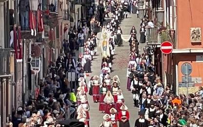 Sant'Efisio: in migliaia a Cagliari per il santo guerriero