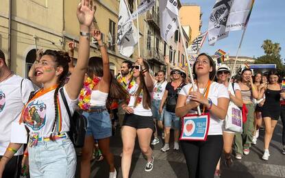 Pride: Sassari ospita migliaia di persone a corteo regionale