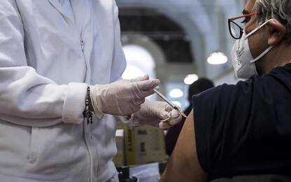 Covid: in Sardegna vaccini bivalenti a over 12 da venerdì 30
