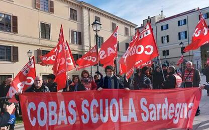 Scioperi: corteo Cobas e Usb vietato a Sassari, è polemica