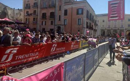 Giro: festa grande Isernia, rosa e Mameli con campane Agnone