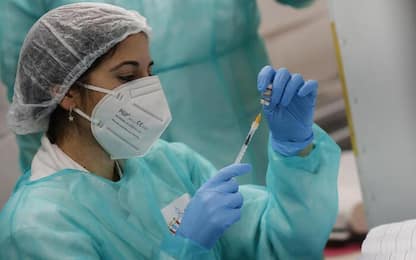 Covid: Toti, in Liguria aumenta incidenza, appello a vaccinarsi