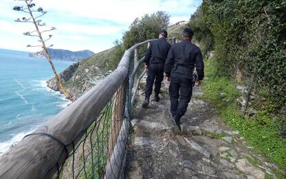 Guide turistiche senza patentino alle Cinque Terre, multa