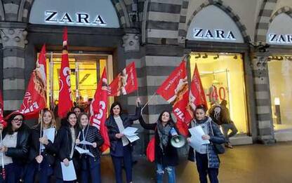 Presidio e sciopero per lavoratori punto vendita Zara a Genova