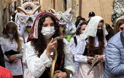 Circa diecimila persone alla festa dei serpari di Cocullo