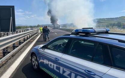 Traffico bloccato tra Fabro e Orvieto per incendio autocarro