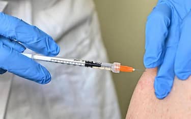 Covid: in una settimana poco più di mille vaccinazioni
