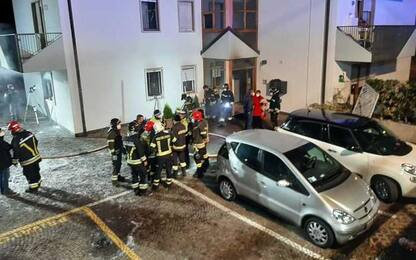 Incendio in una palazzina a Trento, morto un uomo di 70 anni