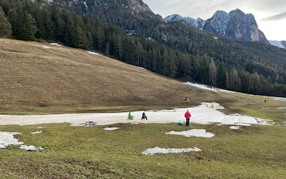 Carenza di neve frena slittino e sci da fondo in Alto Adige