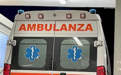 Incidenti lavoro: cade da 4 metri, grave operaio in Friuli
