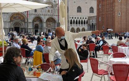 Covid: Venezia, riaprono caffè storici in Piazza San Marco