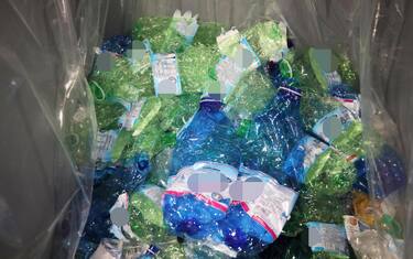 Bottiglie di plastica convertite in aromatizzanti alla vaniglia