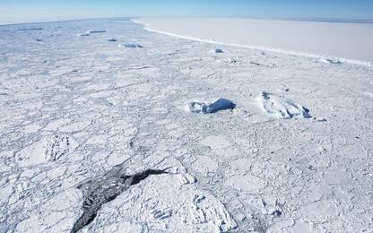 Antartide, si scioglie l'iceberg più grande del mondo