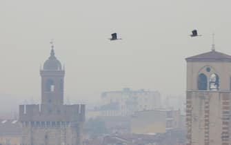 Una veduta di Brescia dove, insieme con Bergamo, c'è il tasso di mortalità da particolato fine (PM2.5) più alto in Europa, 20 gennaio 2021.  ANSA / Filippo Venezia