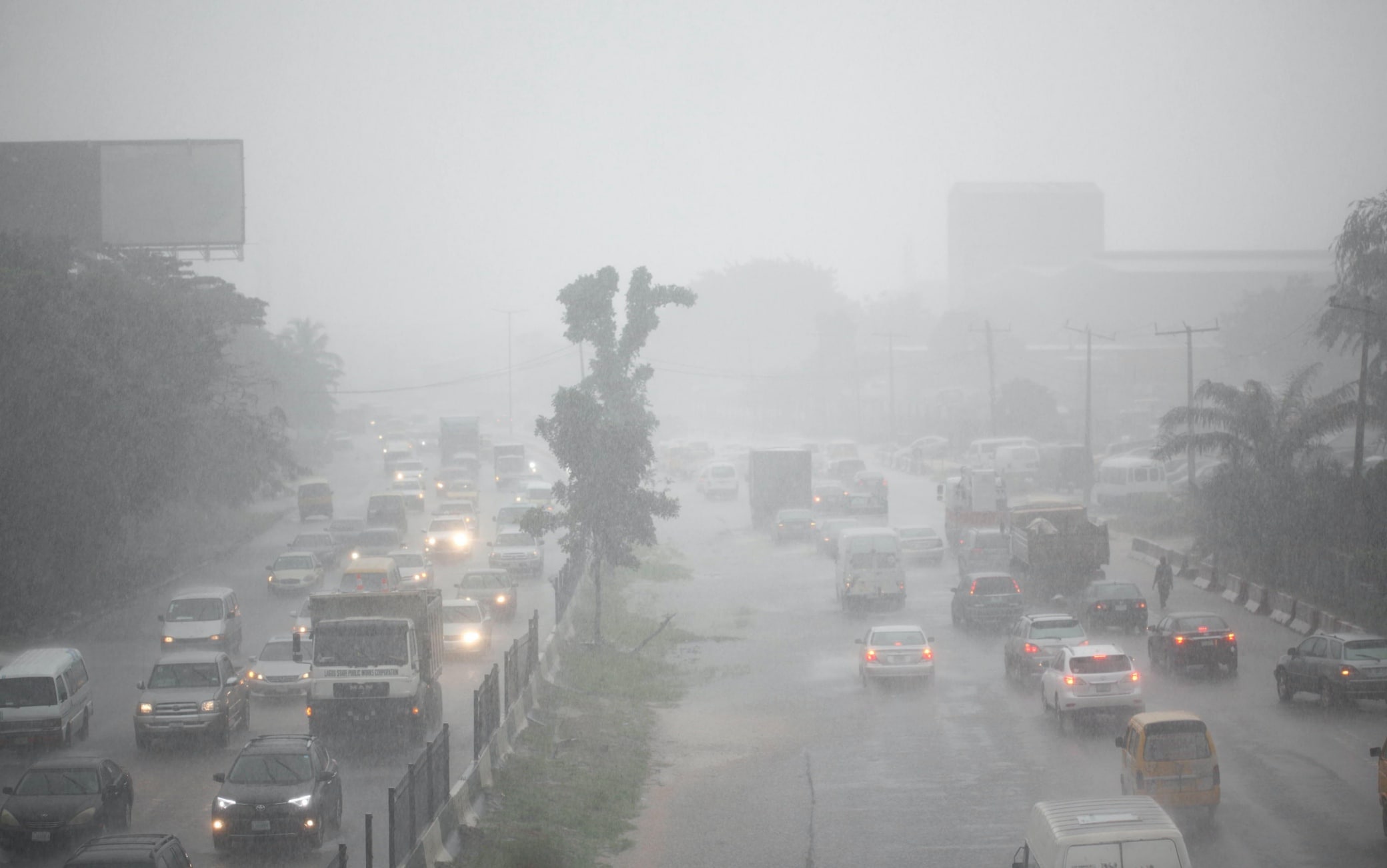 Smog emergency in India, New Delhi closes schools for 7 days