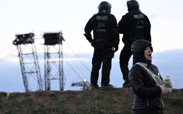 Germania, la polizia ferma Greta Thunberg per proteste a Lützerath