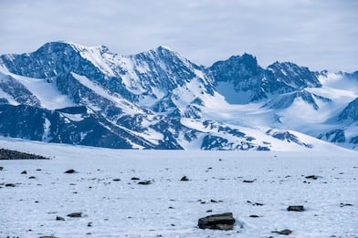 Antartide, scioglimento ghiacciai fa perdere 5mila meteoriti l'anno
