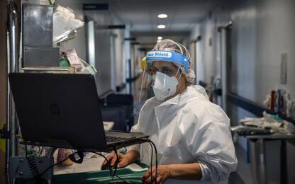 Coronavirus, Istat: da febbraio ad aprile un morto su 10 per Covid