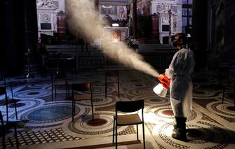 Sanification of the Basilica of Santa Maria in Trastevere during the Phase Two of coronavirus lockdown in Rome, Italy, 11 May 2020. ANSA/RICCARDO ANTIMIANI