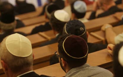 Aumenta l'antisemitismo nel mondo, anche in Italia in salita nel 2023