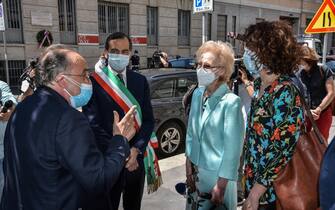 Commemorazione per i 40 anni dall’omicidio di Walter Tobagi in via Salaino Il sindaco di Milano, Giuseppe Sala (C) con Beppe Giulietti (S), Stella e Benedetta Tobagi (D) durante la commemorazione per i 40 anni dall omicidio di Walter Tobagi in via Salaino a Milano, 28 Maggio 2020.
Ansa/Matteo Corner