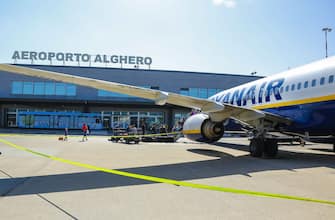 829368976 ALGHERO, ITALY - SEPTEMBER 9: Ryan Air passenger jet at Alghero Airport on September 9, 2014 in Cagliari, Sardinia Italy. (Photo by EyesWideOpen/Getty Images)